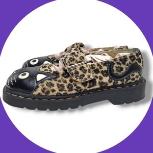 T.U.K. 2002 vtg y2k cateface Cheetah Print maryjanes sz8